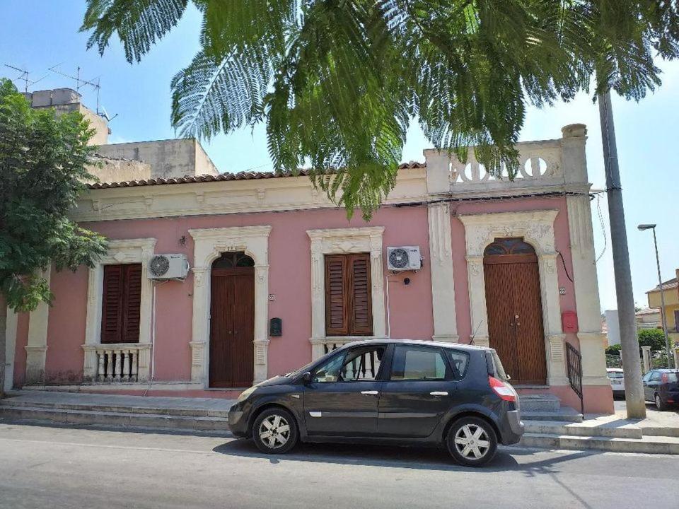Villa Pink Liberty House Santa Croce Camerina Exterior foto